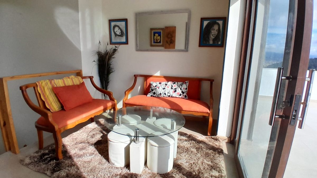 Casa Chilcapamba, Cuenca — Sala pequeña (hall)