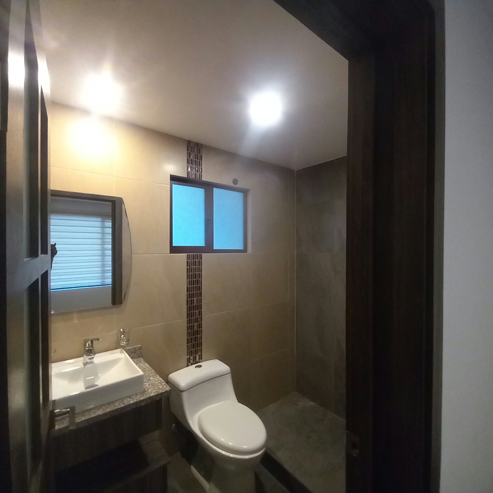 Cocina y comedor de un departamento del edificio