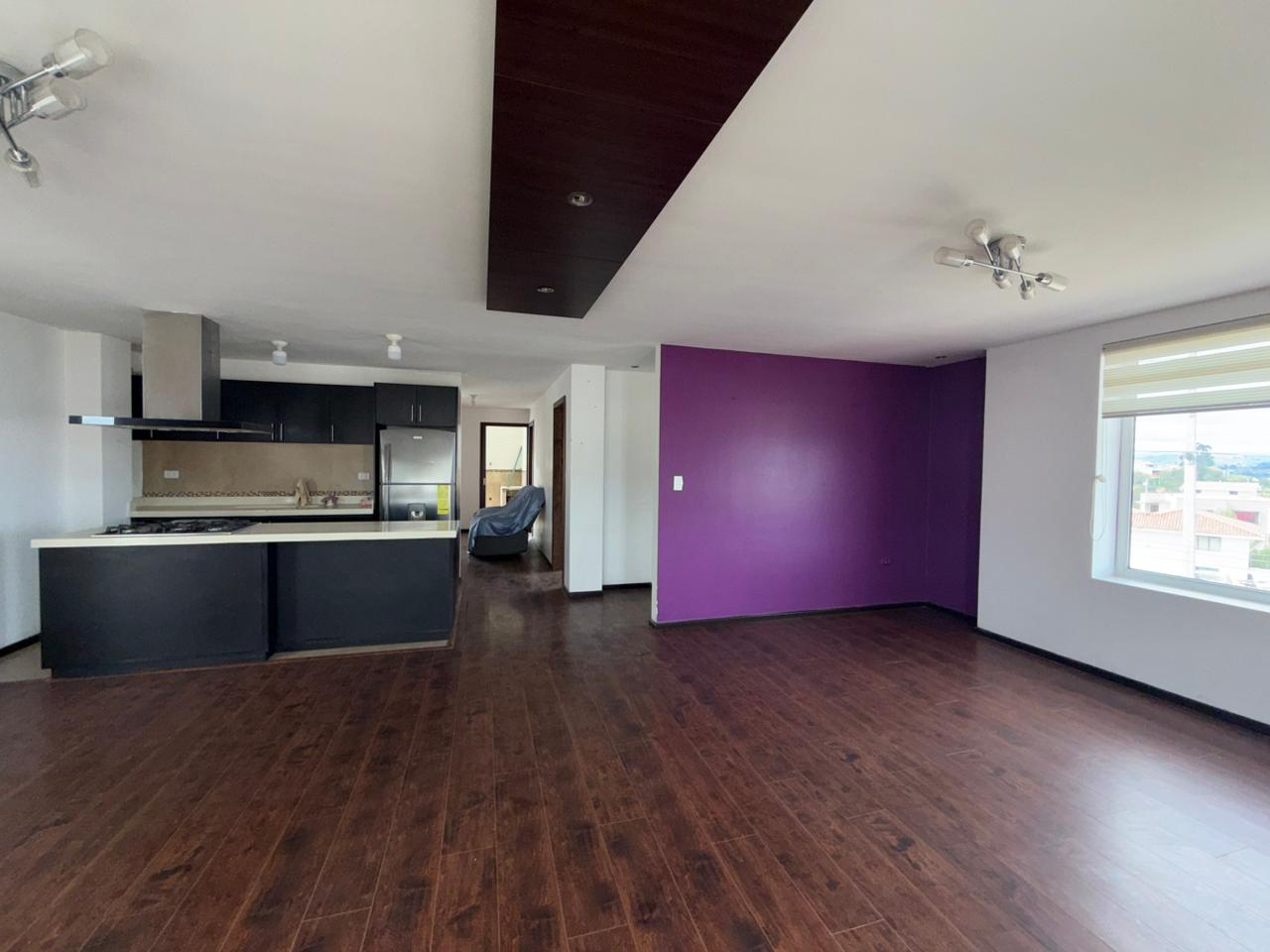 Apartamento en Sinincay Cuenca — Sala Principal