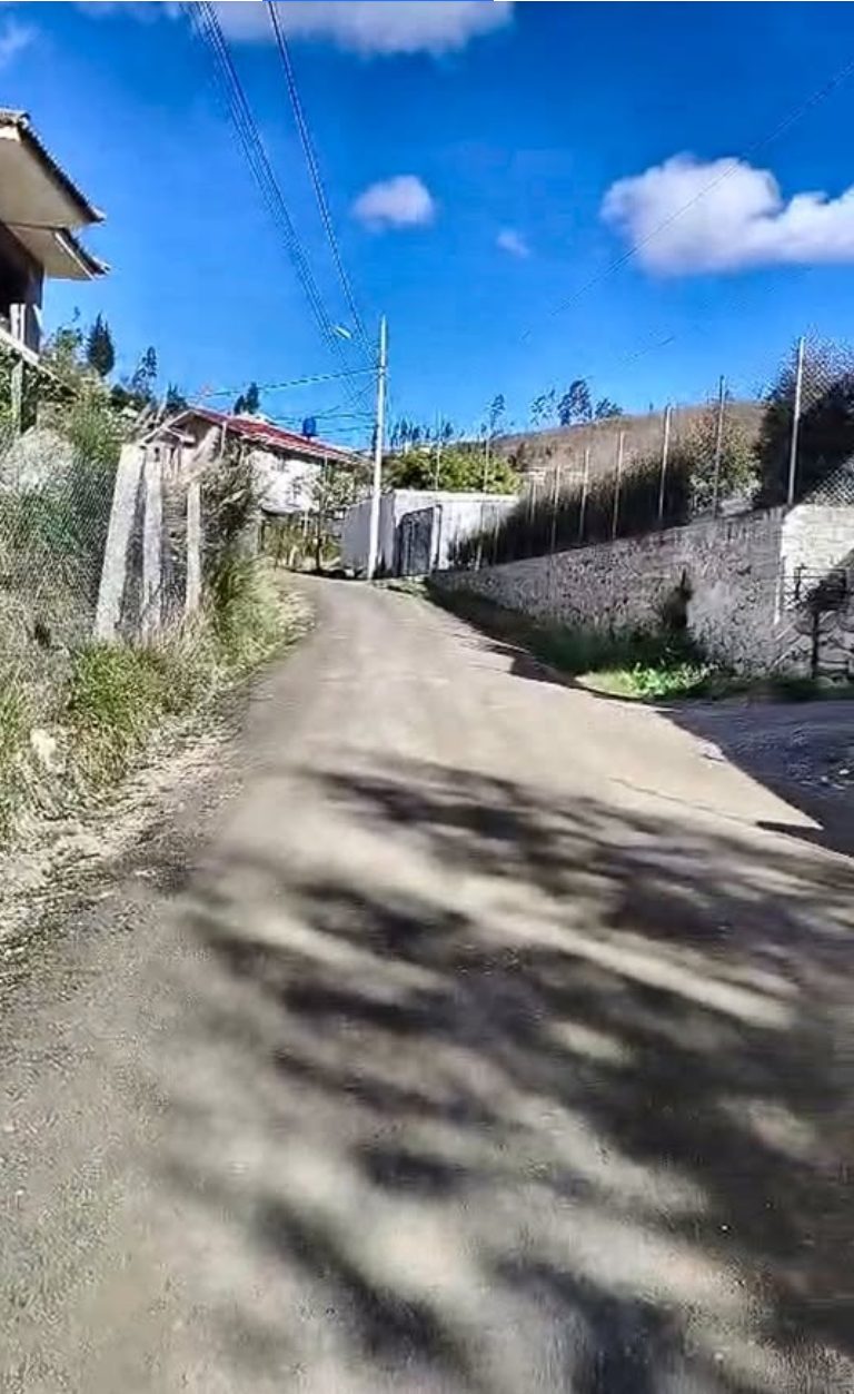 Acceso del terreno desde la vía pública